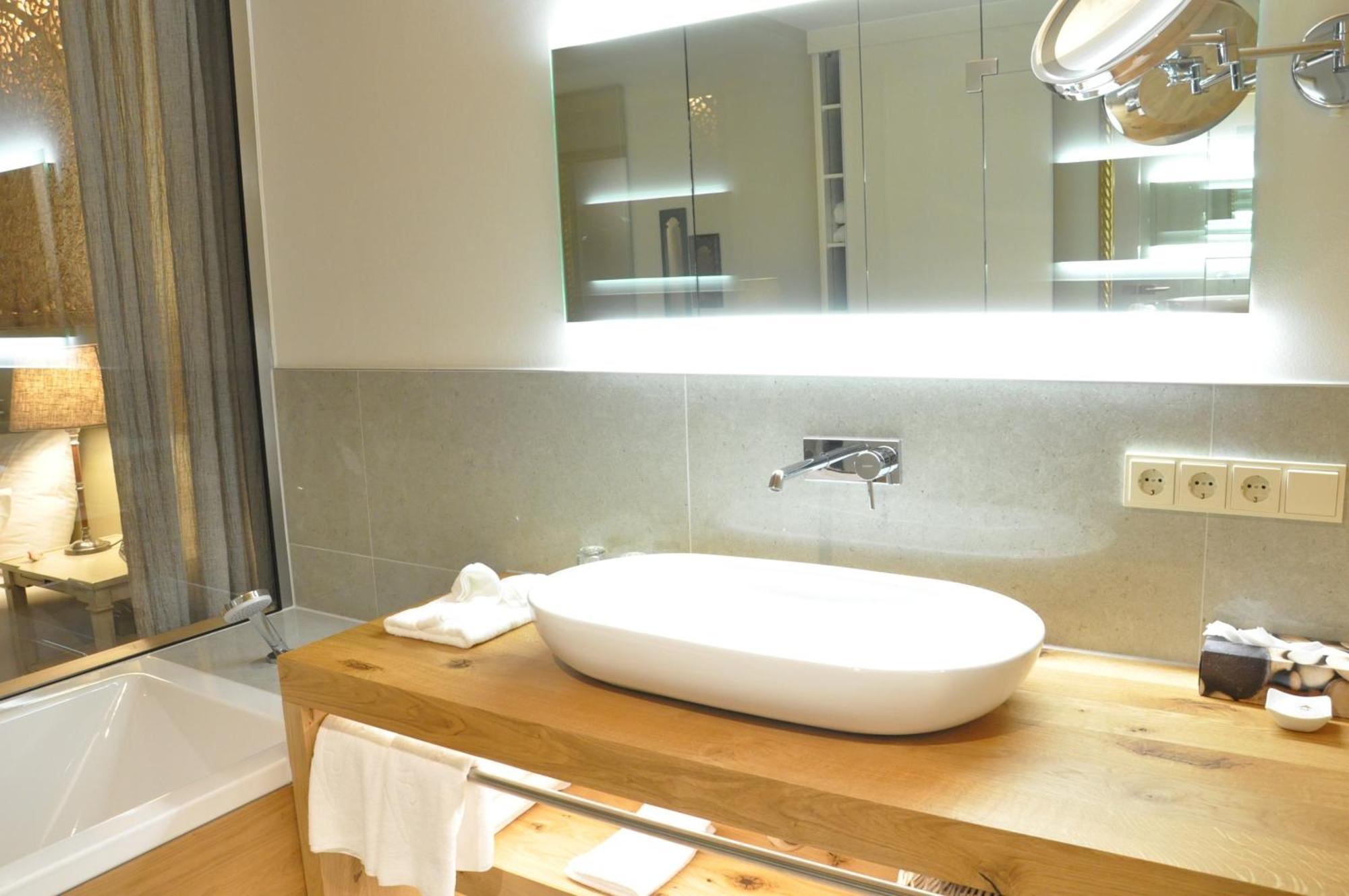 Wellnessgarten-Hotel Waging am See Quarto foto